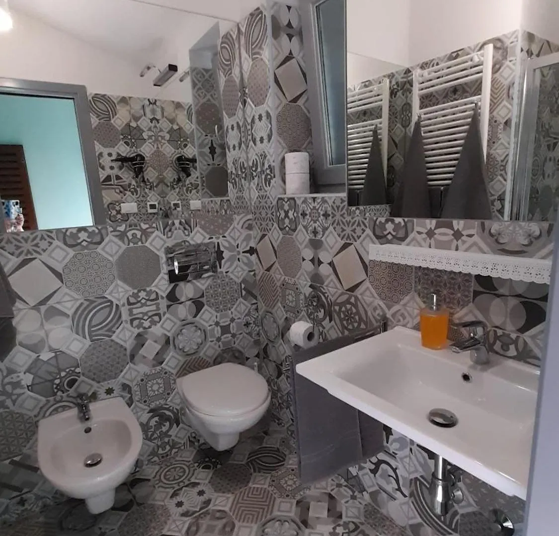 Apartment Home Lotus Flower Labin